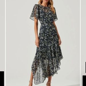 ASTR the Label - Flutter Sleeve Asymmetrical Floral Maxi Dress - Navy - XL